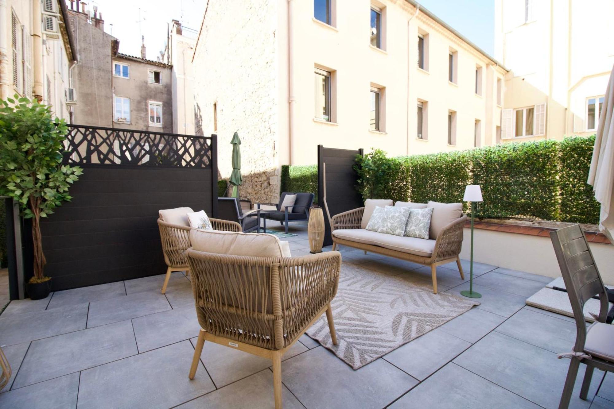 Chic 4 In The Heart Of Amazing Terrace! Apartment