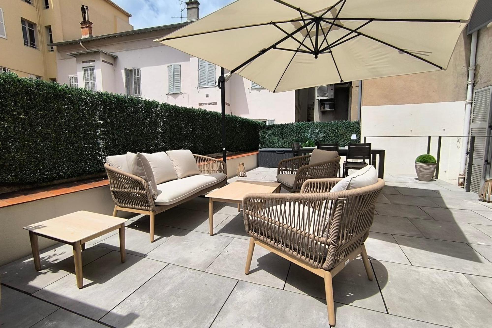Chic 4 In The Heart Of Amazing Terrace! Apartment